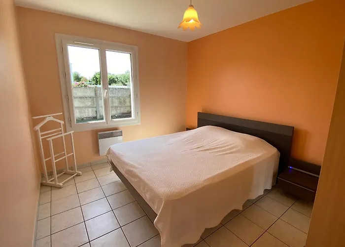 Récente De Plain-pied à Fouras, Proche - Fr-1-709-51 *