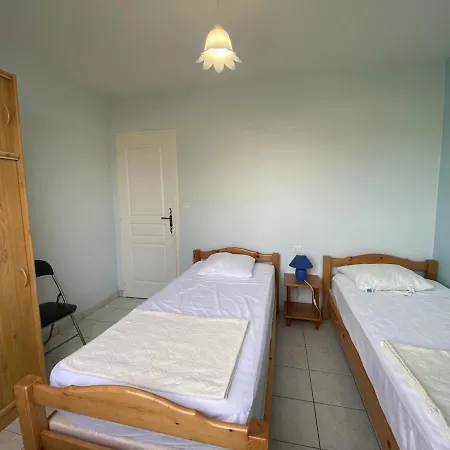 Recente De Plain-pied A Fouras, Proche - Fr-1-709-51 Fouras