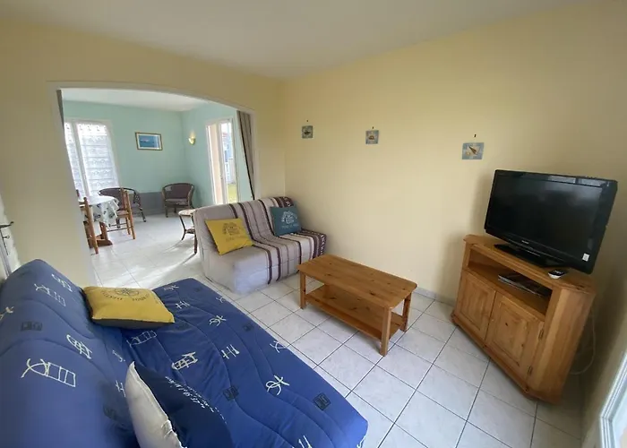 Recente De Plain-pied A Fouras, Proche - Fr-1-709-51 Vakantiehuis Fouras