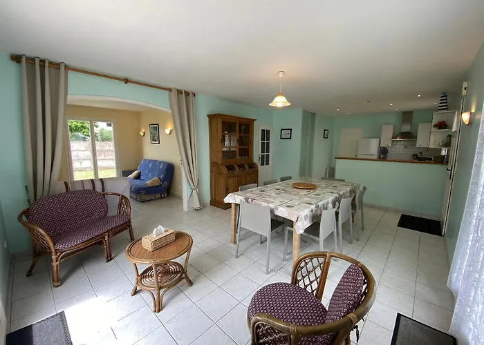 Recente De Plain-pied A Fouras, Proche - Fr-1-709-51 Vakantiehuis *